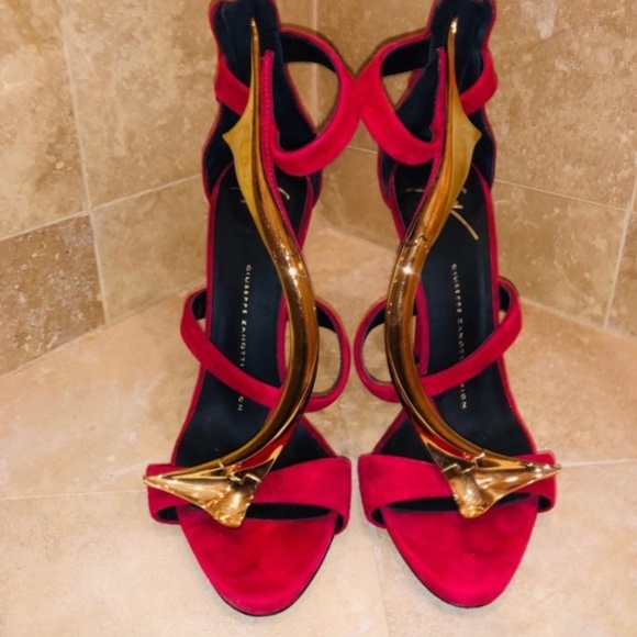 Giuseppe Zanotti Red and Gold Heels - Picture 3 of 6
